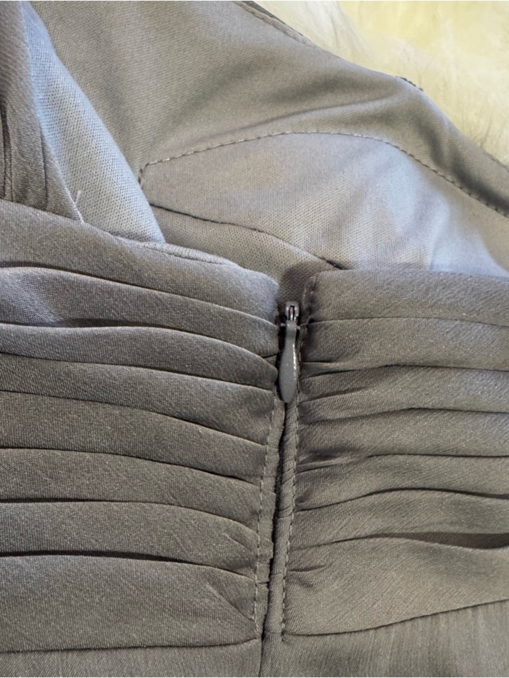Adrianna Papell Draped One-Shoulder Flutter Chiffon Dress Size 8 NWT Silver Gray - Picture 10 of 12